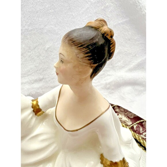 Vintage Royal Doulton My Love Figure H.N. 2339-1965 - Picture 7 of 13